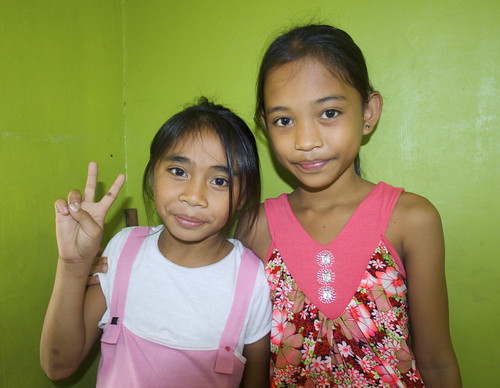 Filipino girls by John Christian Fjellestad, on Flickr Filipino girls by John Christian Fjellestad, on Flickr