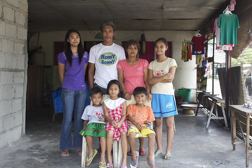 Filipino Family - Philippines by Thrivera, on Flickr Filipino Family - Philippines by Thrivera, on Flickr